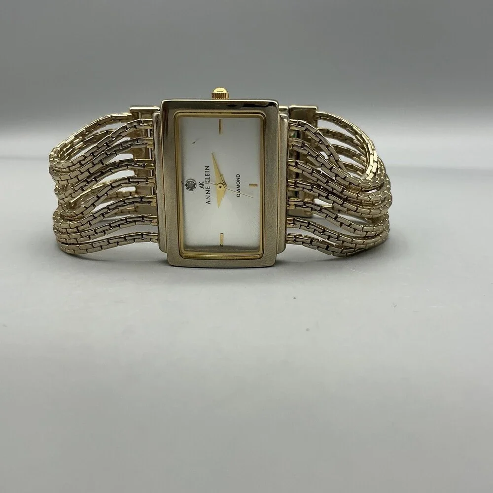 Anne Klein see photos